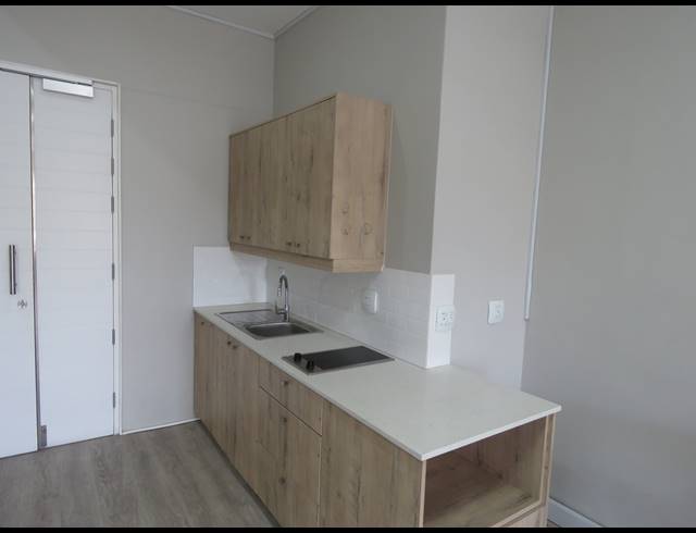 81M² OFFICE TO LET IN PAARDEVLEI